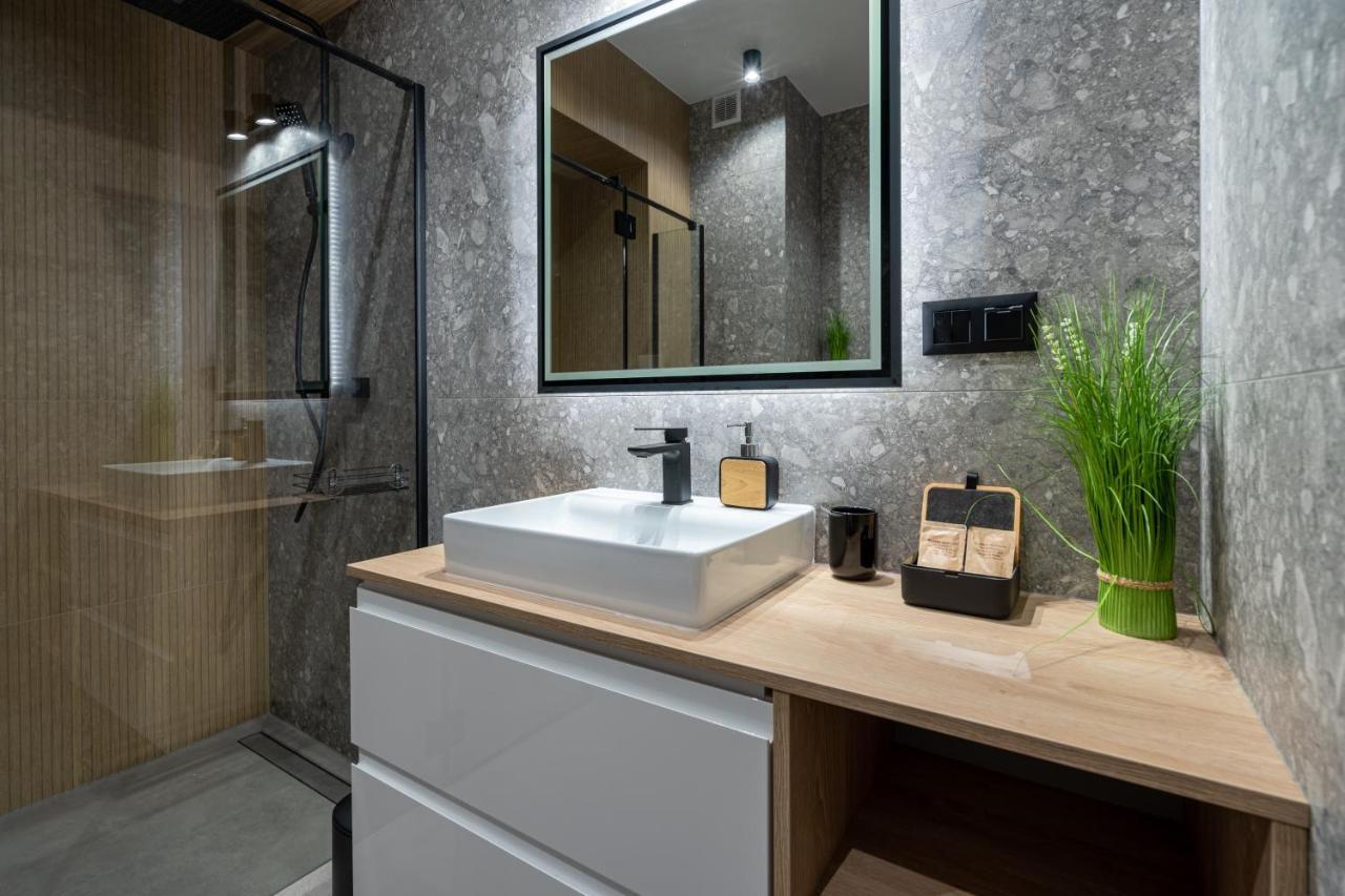 Apartament No82 Yellow Holiday Home Zator Bagian luar foto