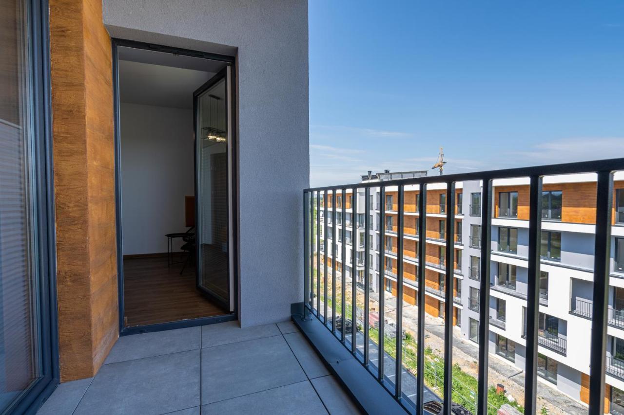 Apartament No82 Yellow Holiday Home Zator Bagian luar foto