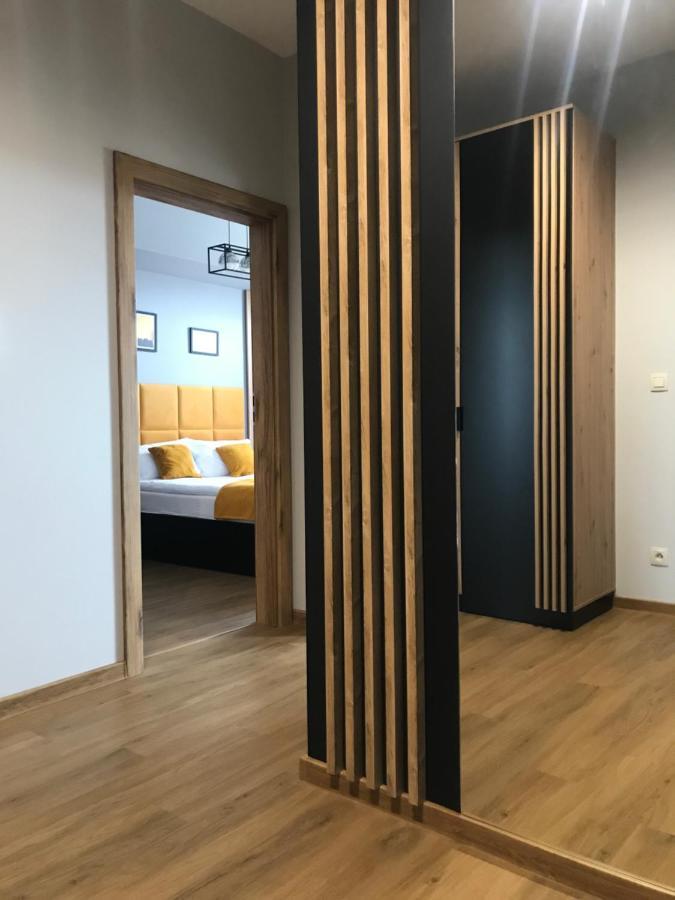 Apartament No82 Yellow Holiday Home Zator Bagian luar foto