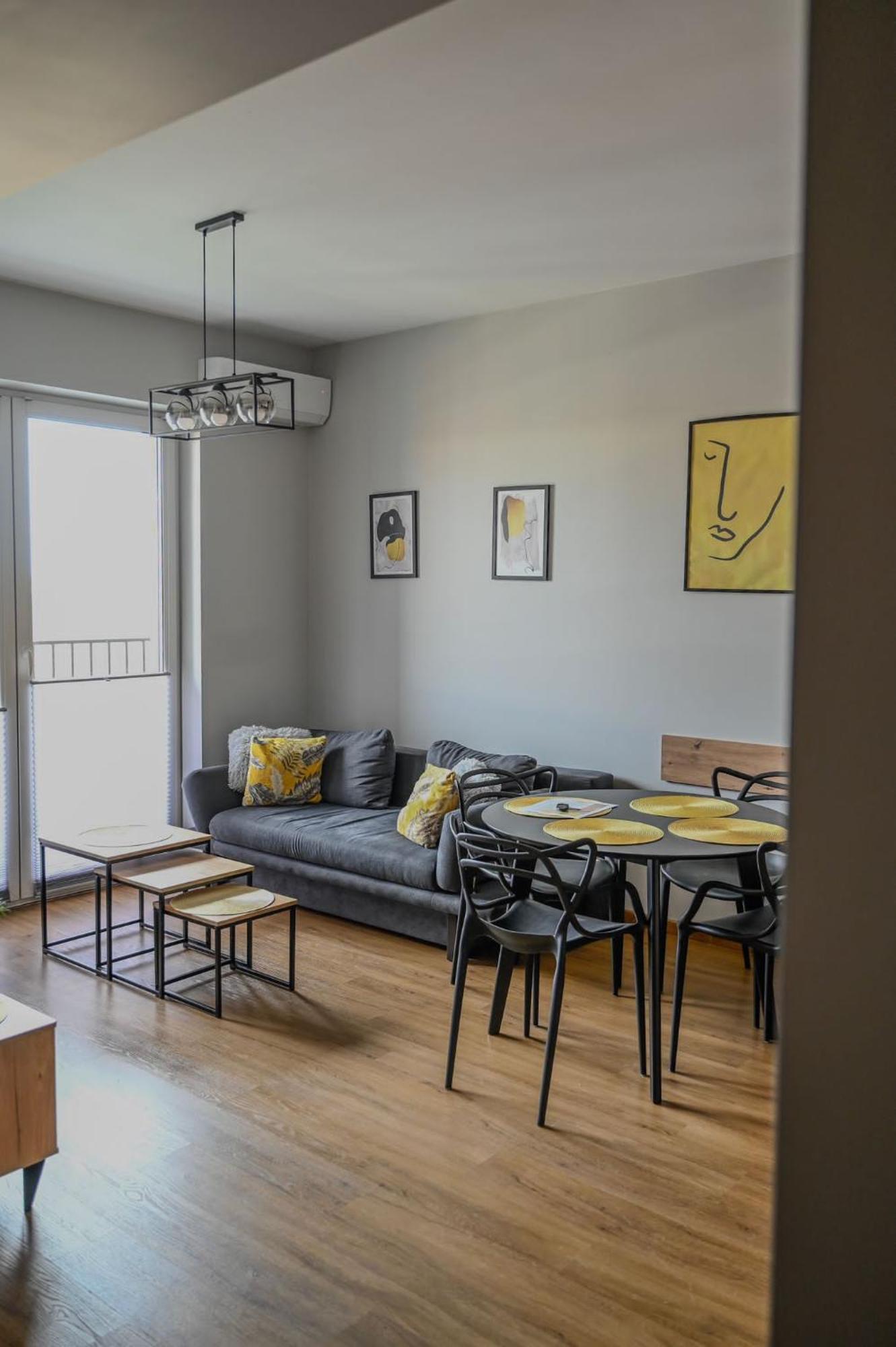 Apartament No82 Yellow Holiday Home Zator Bagian luar foto