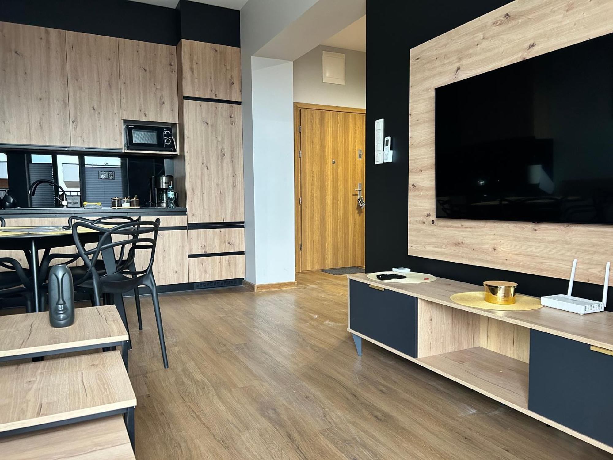 Apartament No82 Yellow Holiday Home Zator Bagian luar foto
