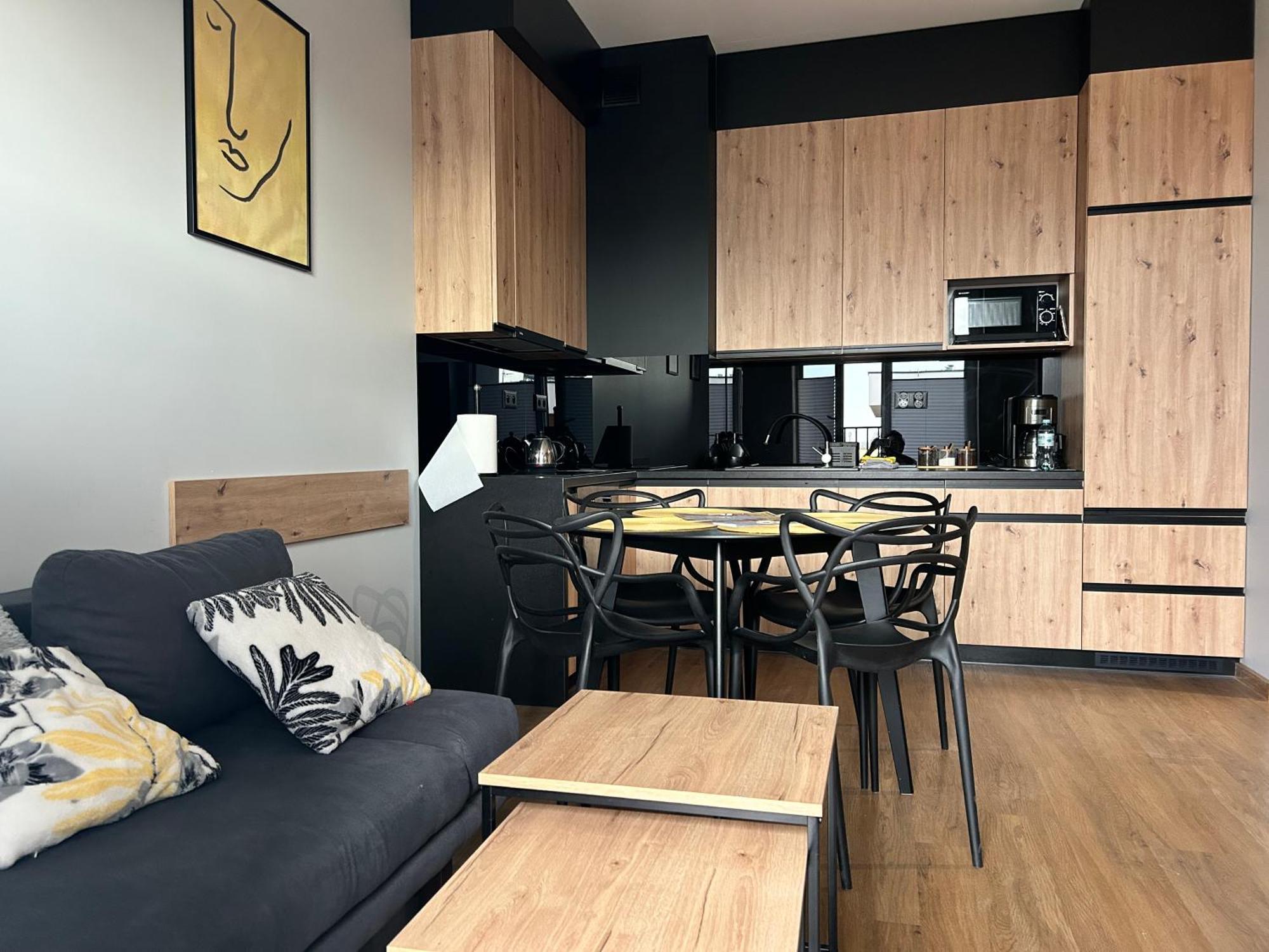 Apartament No82 Yellow Holiday Home Zator Bagian luar foto