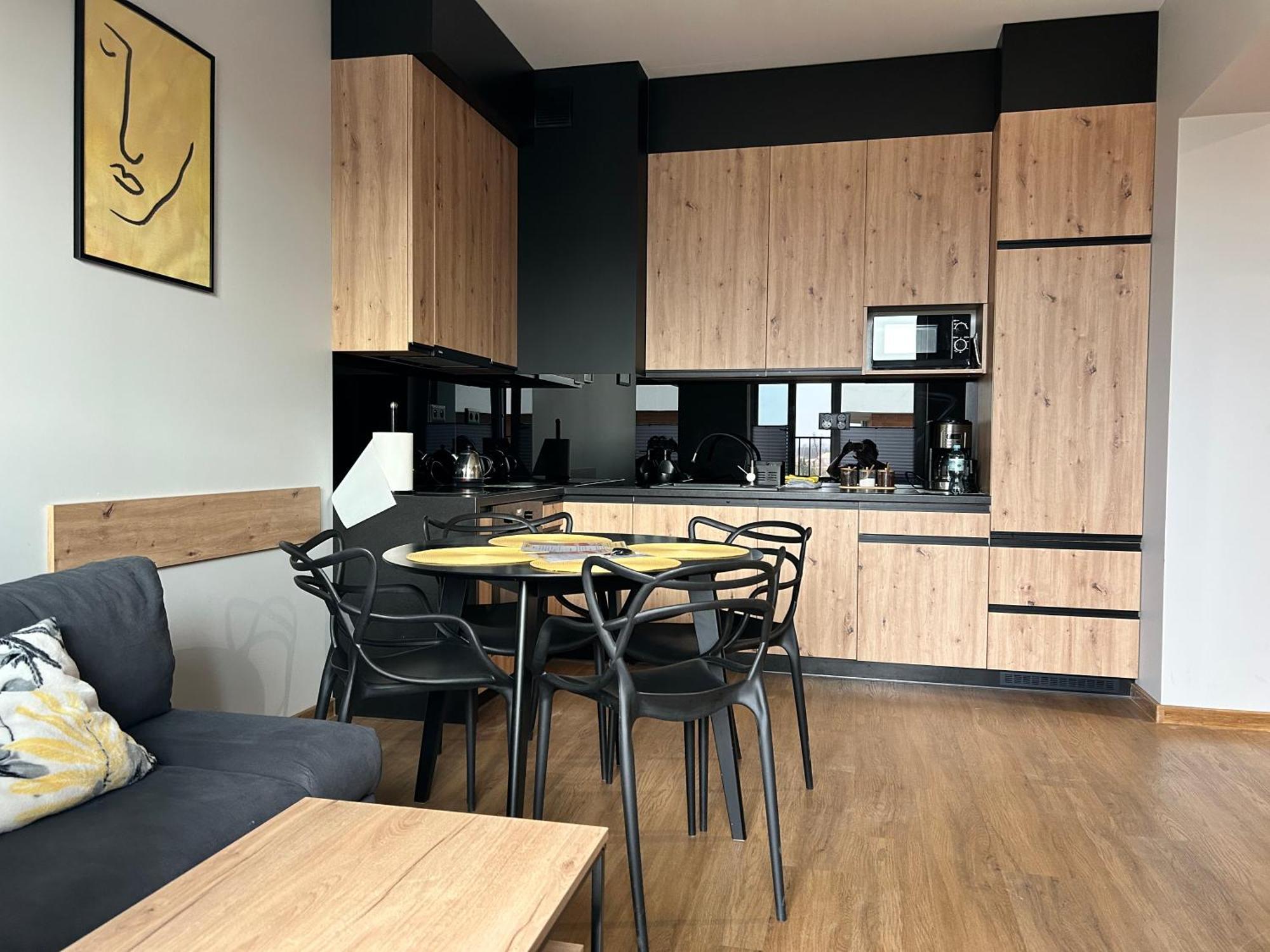 Apartament No82 Yellow Holiday Home Zator Bagian luar foto
